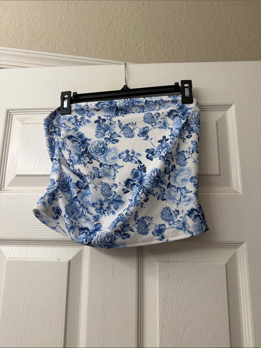 SHEIN White Mini Skirt with Blue Tube Top